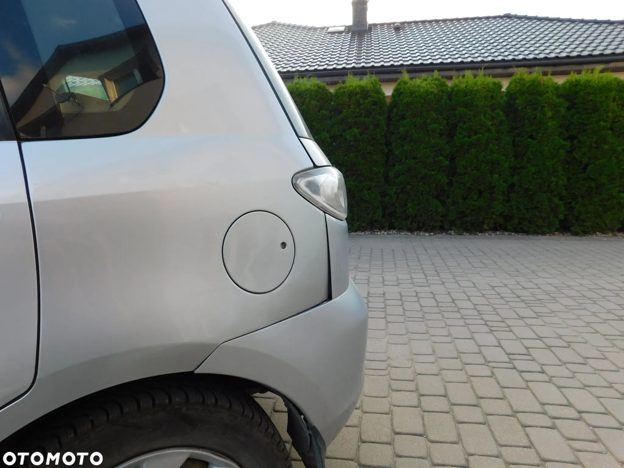 Mazda 2 - 3