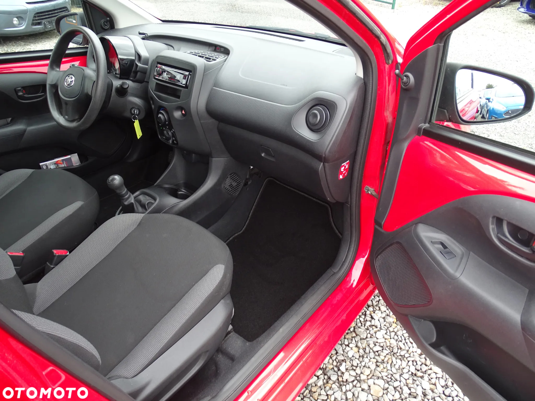 Toyota Aygo x-business - 15