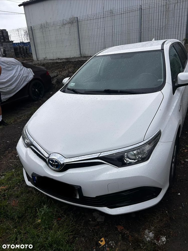 Toyota Auris Hybrid 135 Active - 3