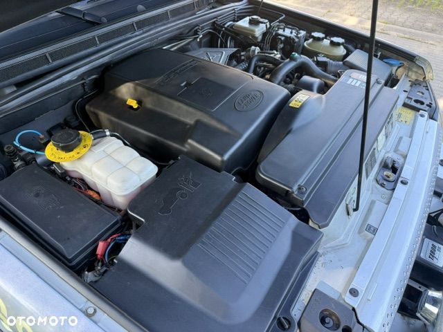 Land Rover Discovery - 17