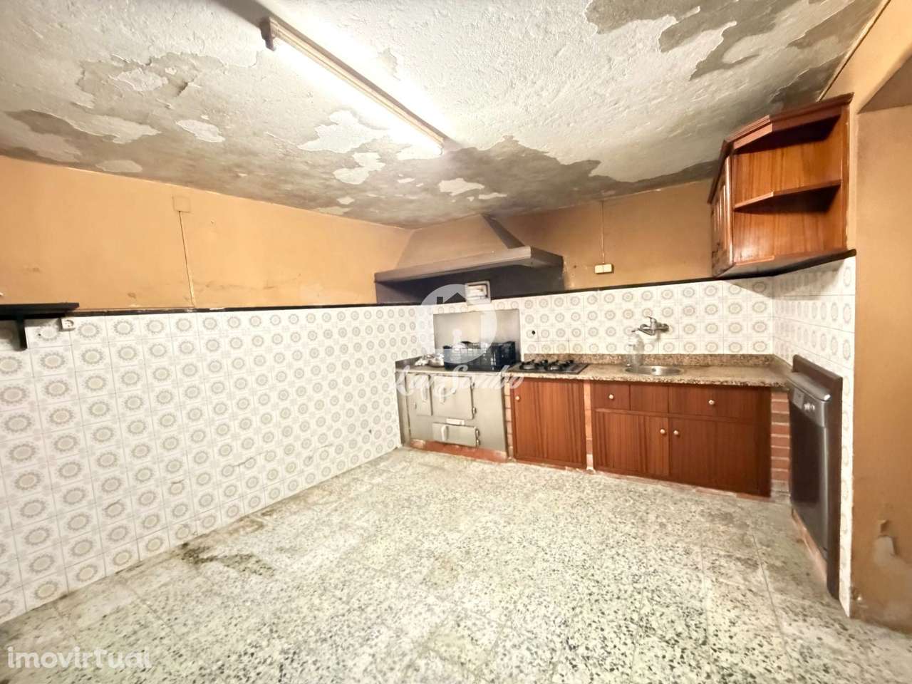 Moradia para Restauro com 6.200 m² na Junqueira, Vila do Conde! - Grande imagem: 2/14