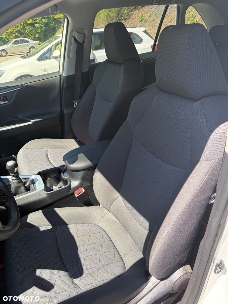 Toyota RAV4 2.0 Comfort 4x2 - 13