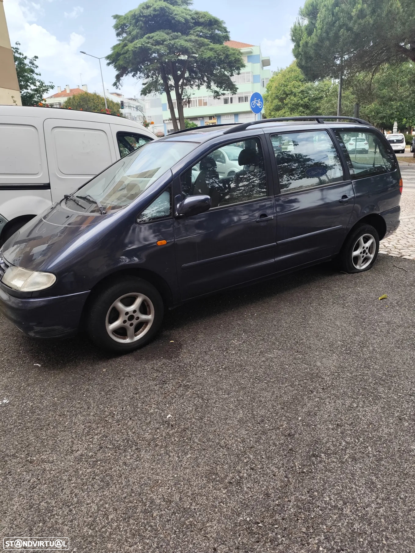 VW Sharan 1.9 TDi CL 7L - 2