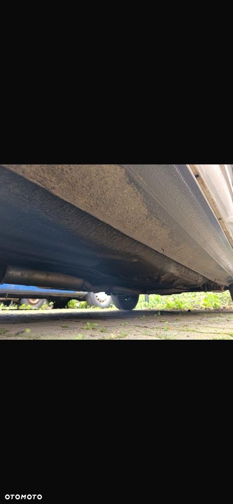 Volkswagen Passat - 16