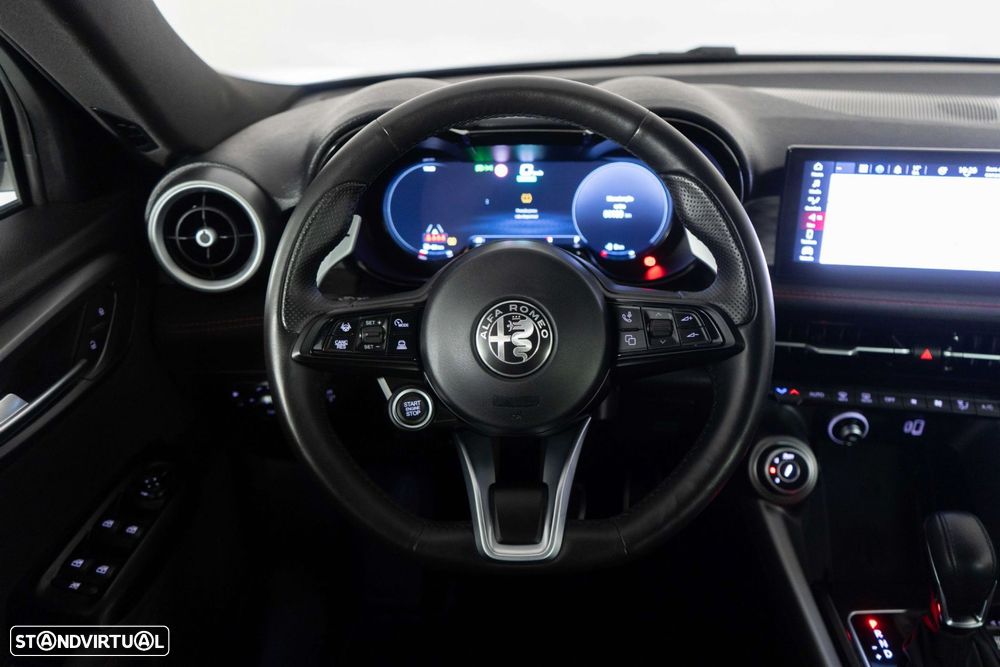 Alfa Romeo Tonale 1.3 Plug-In Hybrid Veloce e-AWD - 30