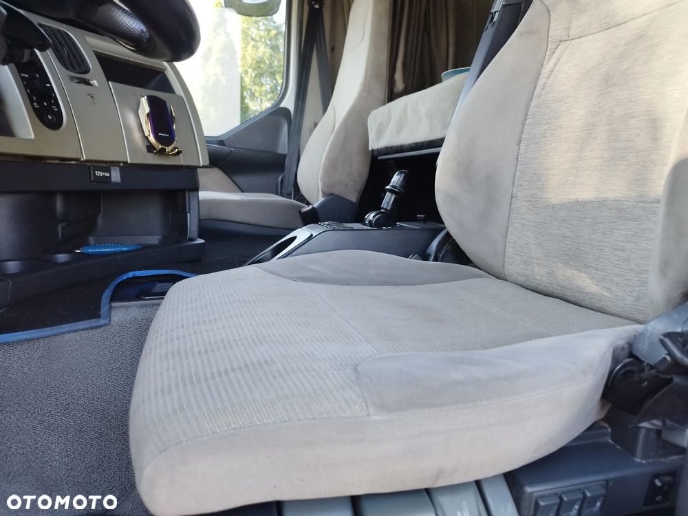 Renault PREMIUM - 37