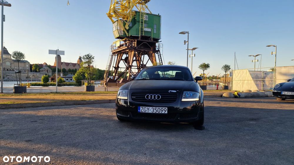 Audi TT Coupé 1.8T Quattro - 6