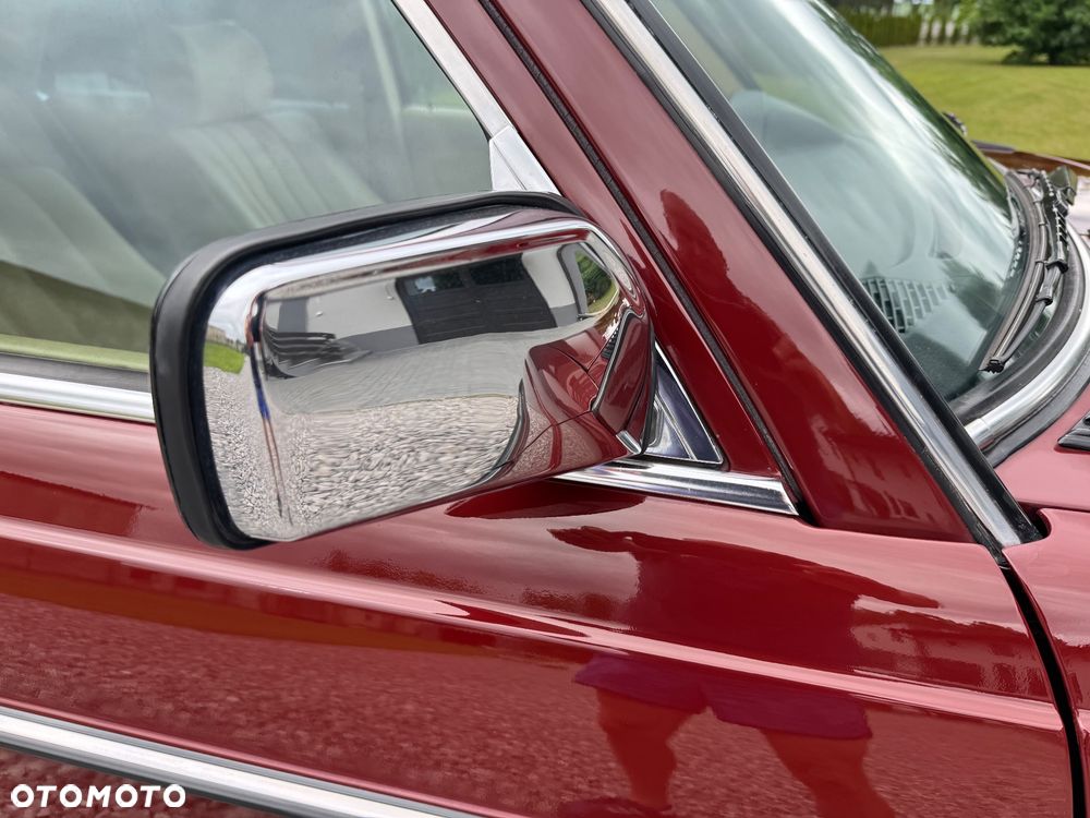 Mercedes-Benz W123 - 24