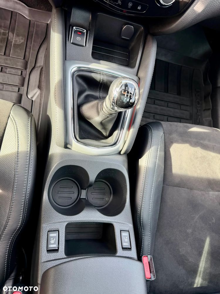Nissan Qashqai - 16