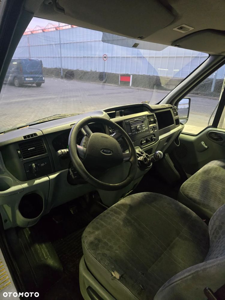 Ford Transit - 14