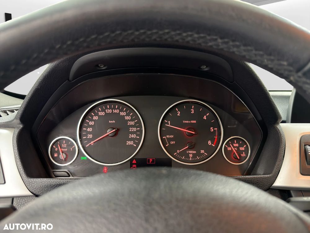 BMW Seria 3 320d Efficient Dynamic Edition Aut. Advantage - 10