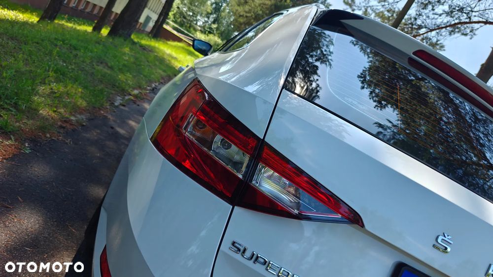 Skoda Superb 1.5 TSI DSG Ambition - 14