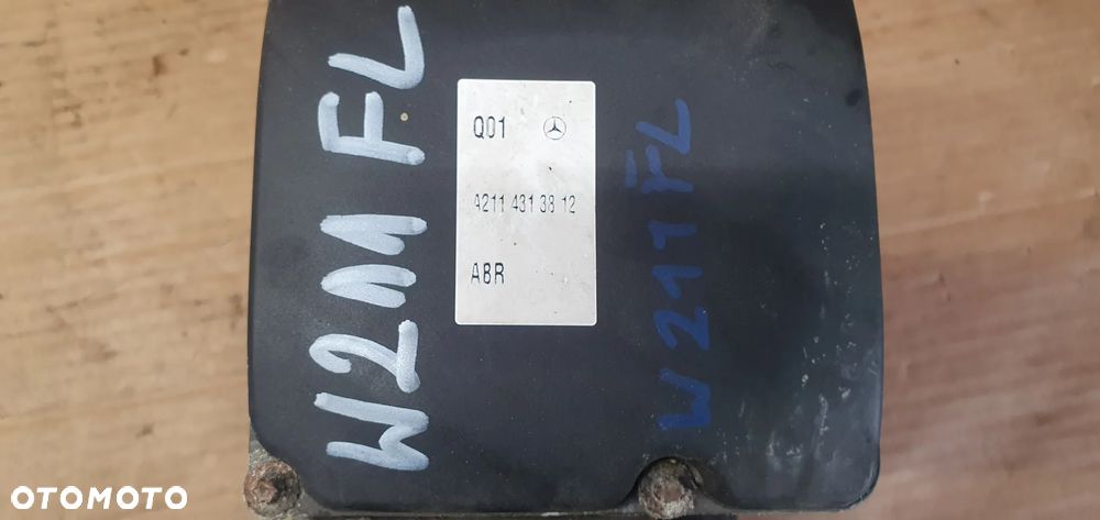 Pompa sterownik ABS Mercedes E Klasa W211 2.2 CDI Lift A2114313812 - 9