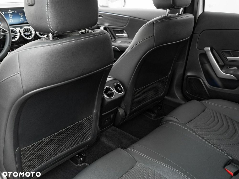 Mercedes-Benz Klasa A 200 d Progressive 8G-DCT - 27
