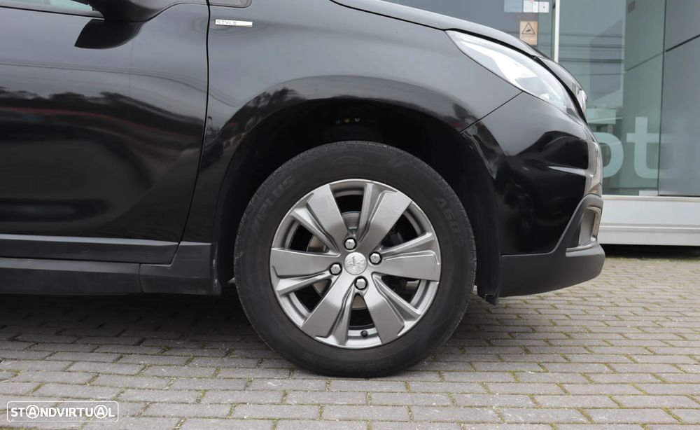 Peugeot 2008 1.2 PureTech Style - 6