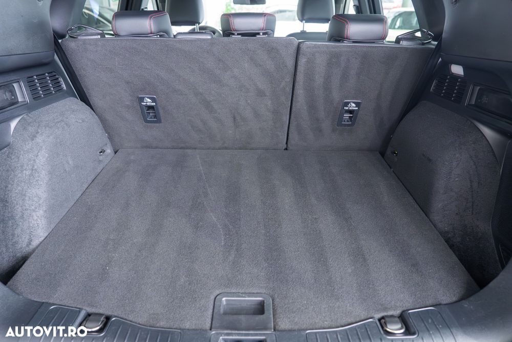 Ford Kuga 2.5 Duratec PHEV ST-LINE X - 12