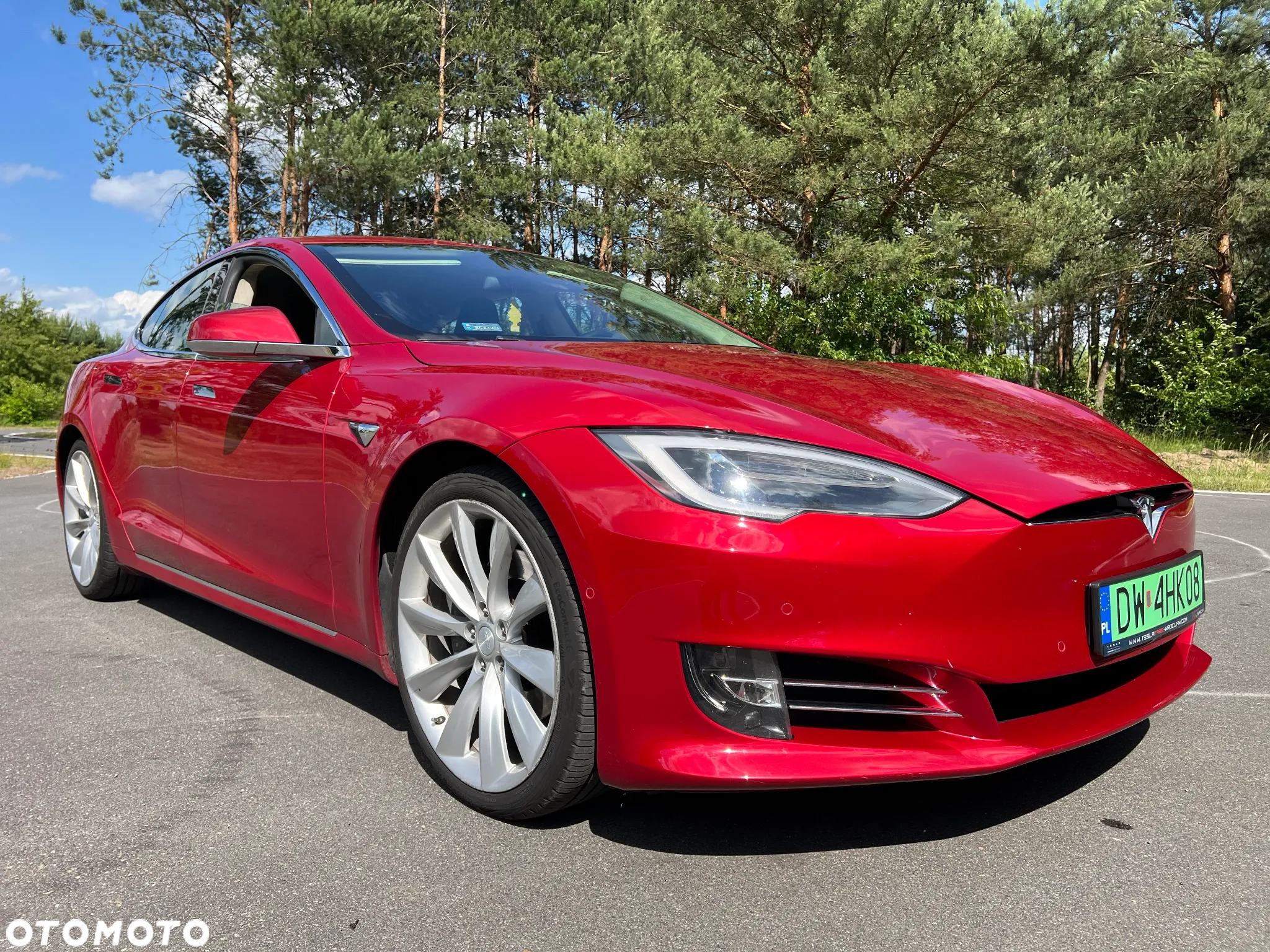 Tesla Model S - 9