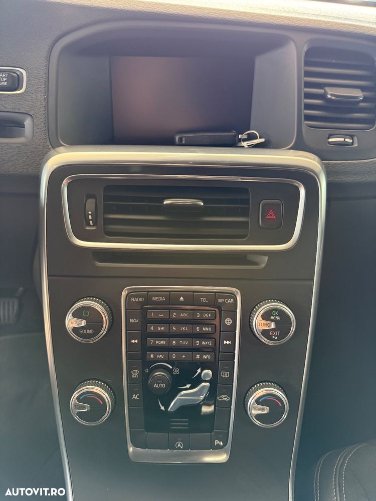 Volvo S60 D4 Summum - 14