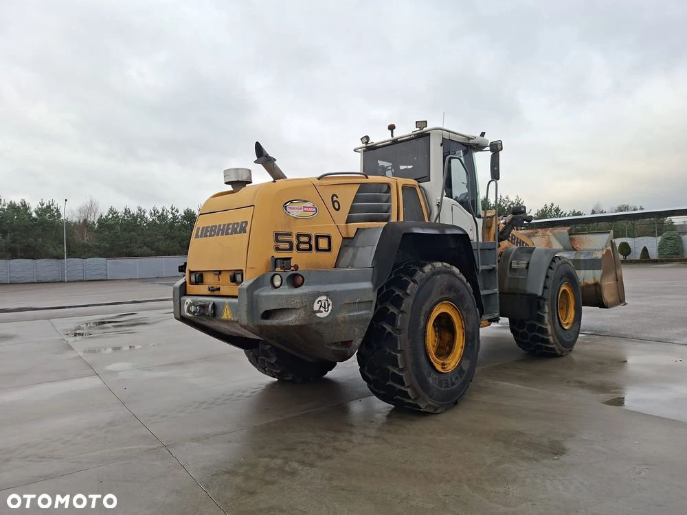 Liebherr L580 - 4