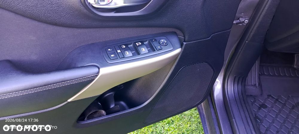Jeep Cherokee - 6