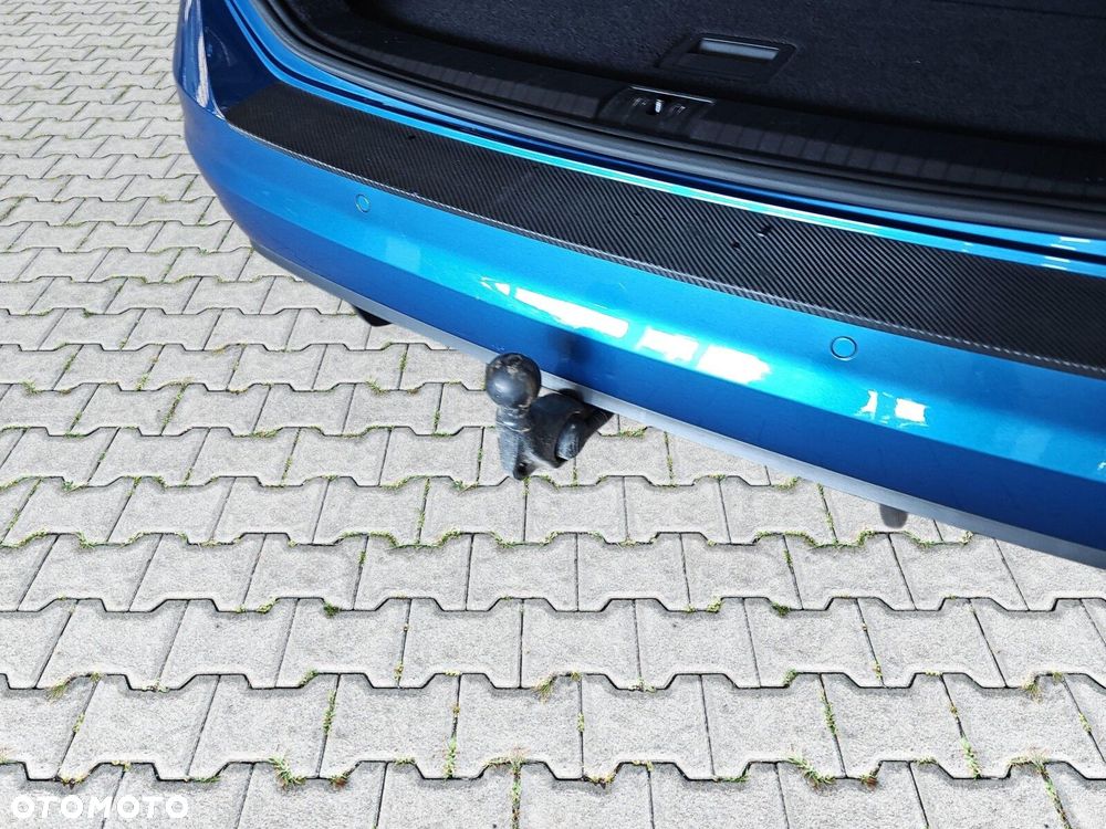 Volkswagen Touran - 28