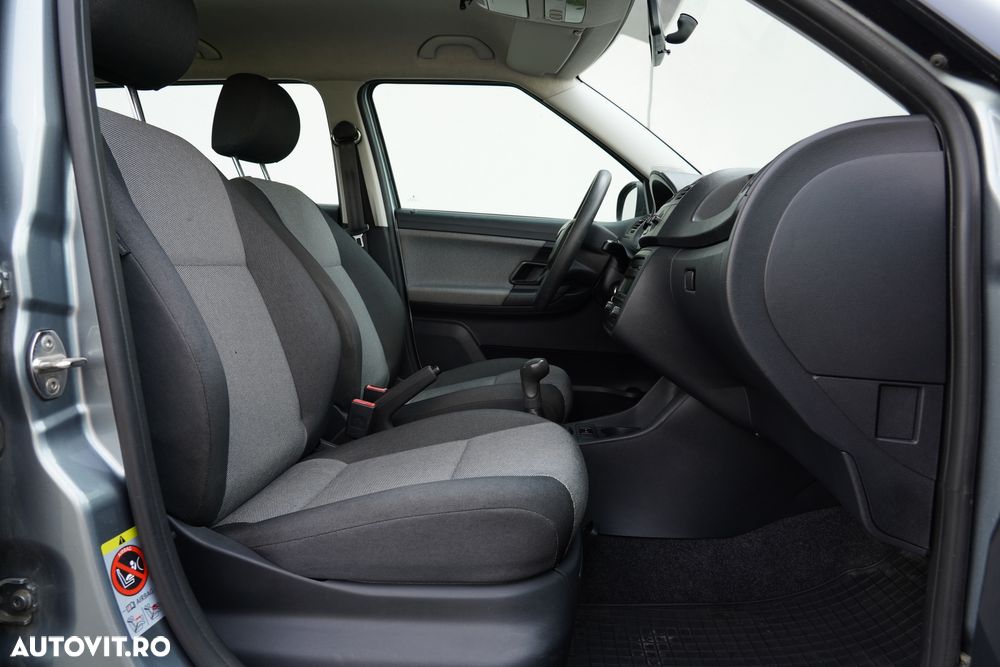 Skoda Fabia 1.2 HTP Active - 14