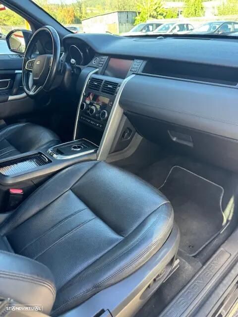 Land Rover Discovery Sport - 13