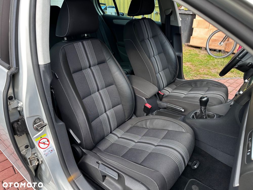 Volkswagen Golf 1.2 TSI MATCH - 5