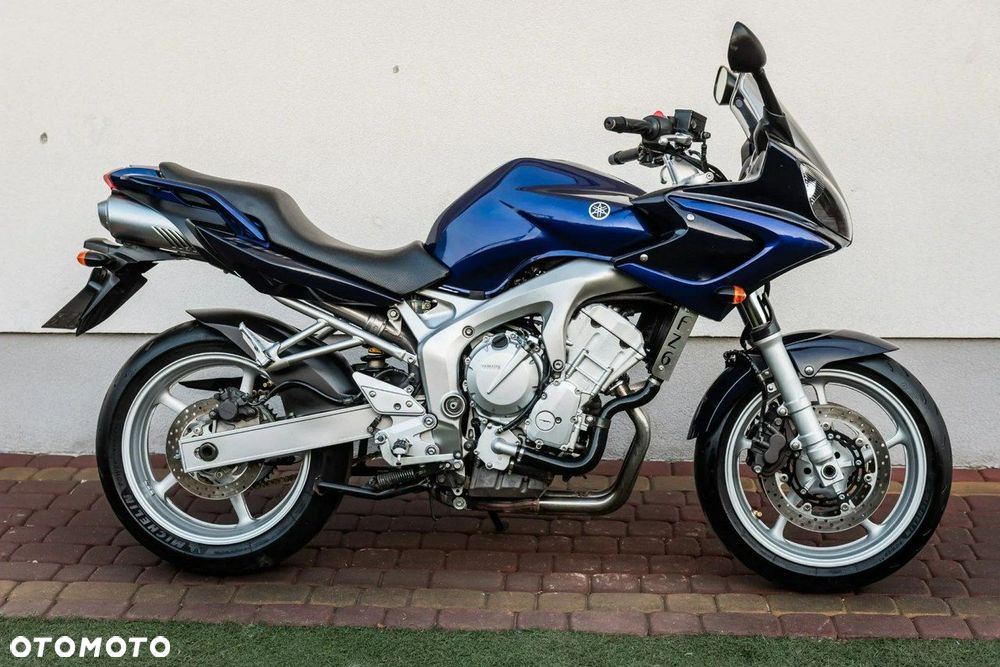 Yamaha FZ - 2