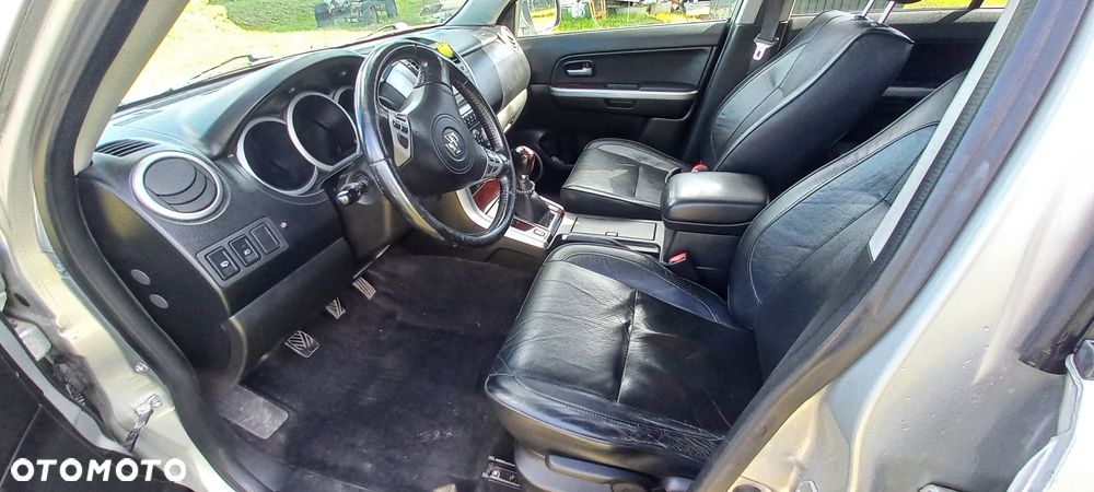 Suzuki Grand Vitara 1.9 DDiS De luxe - 10