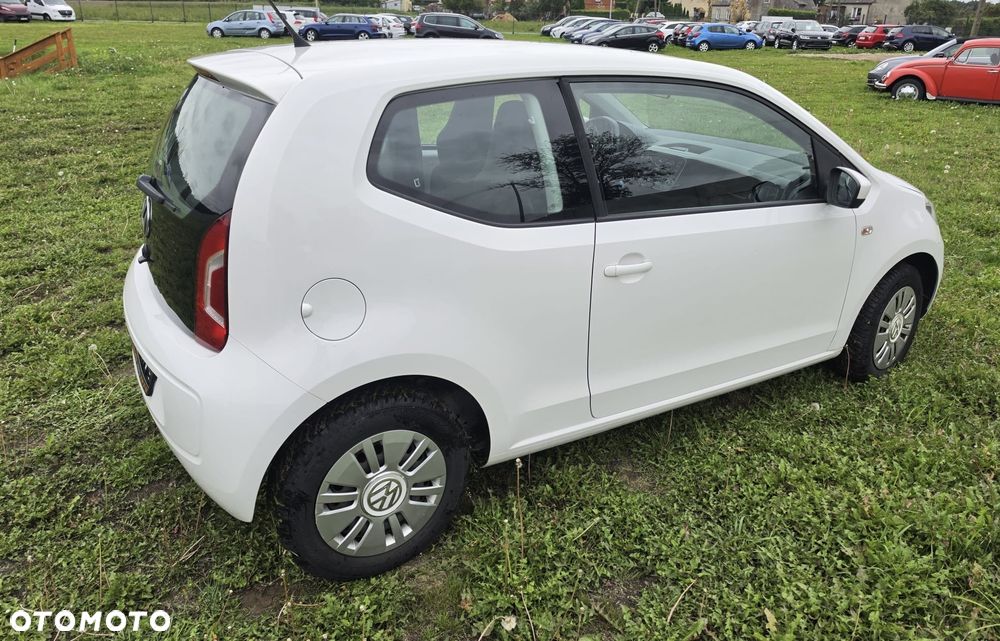 Volkswagen up! United - 11