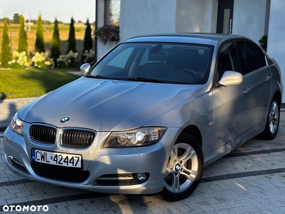 BMW Seria 3 320i - 8