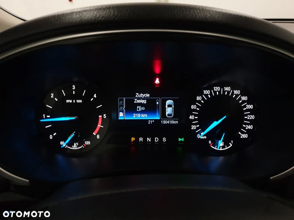 Ford Mondeo - 8