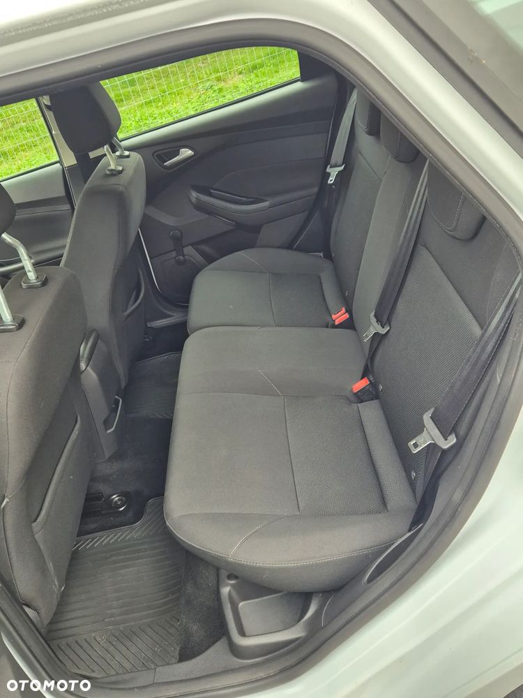 Ford Focus SW 1.5 TDCi Trend - 12