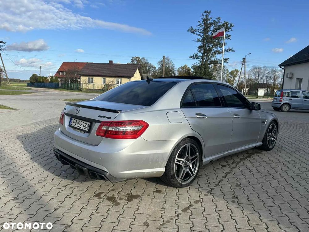 Mercedes-Benz Klasa E 63 AMG T AMG Speedshift 7G-MCT - 5