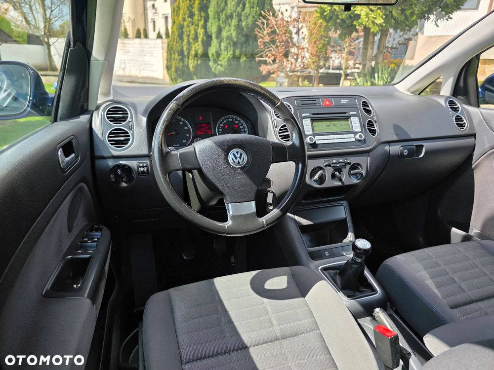 Volkswagen Golf Plus - 11