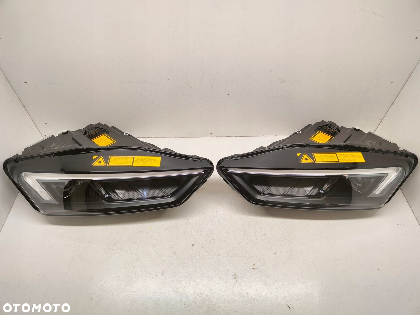 AUDI R8 4S KOMPLET LAMP PRZÓD LASER 4S0941085M - 4