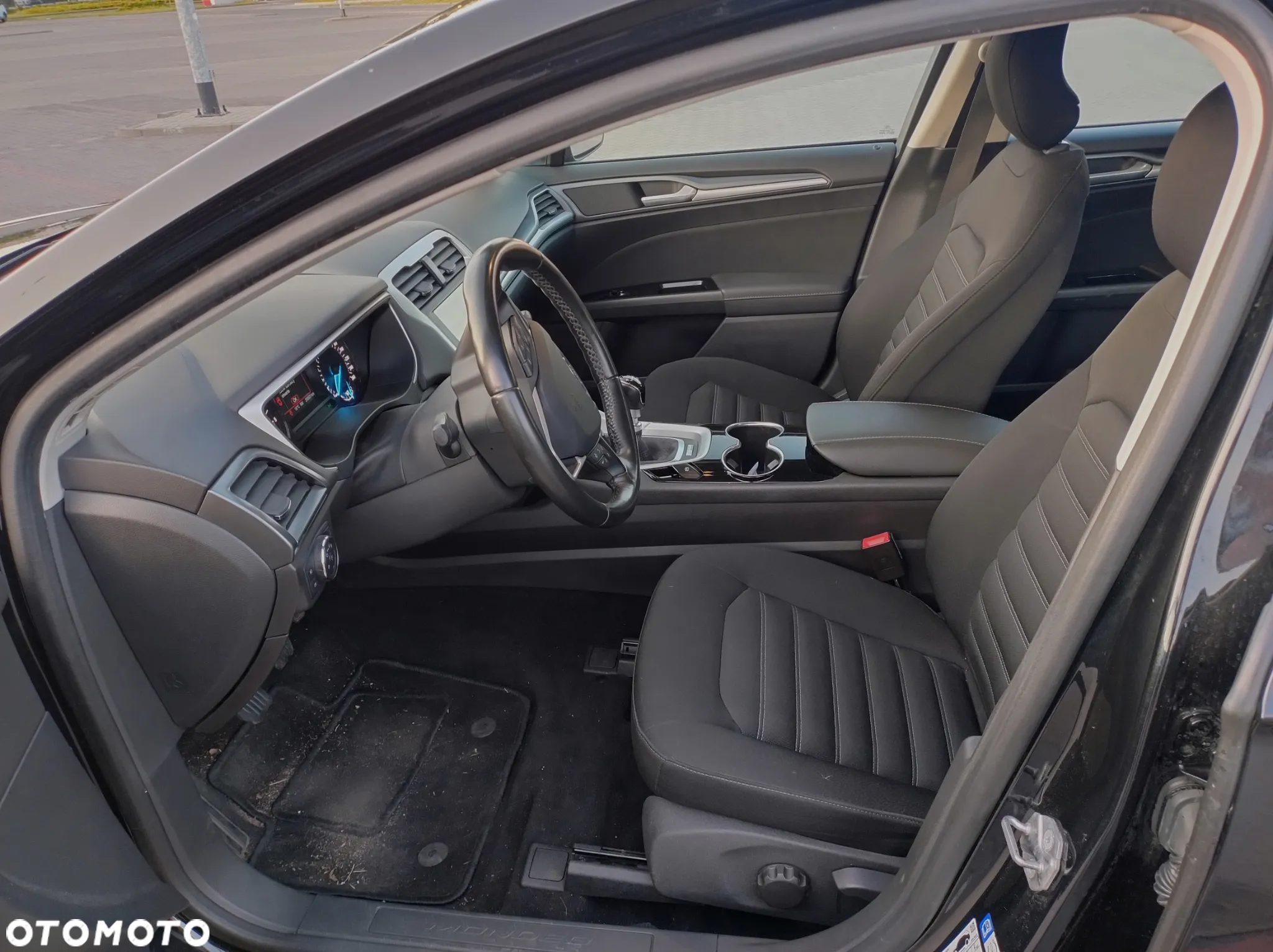Ford Mondeo - 8