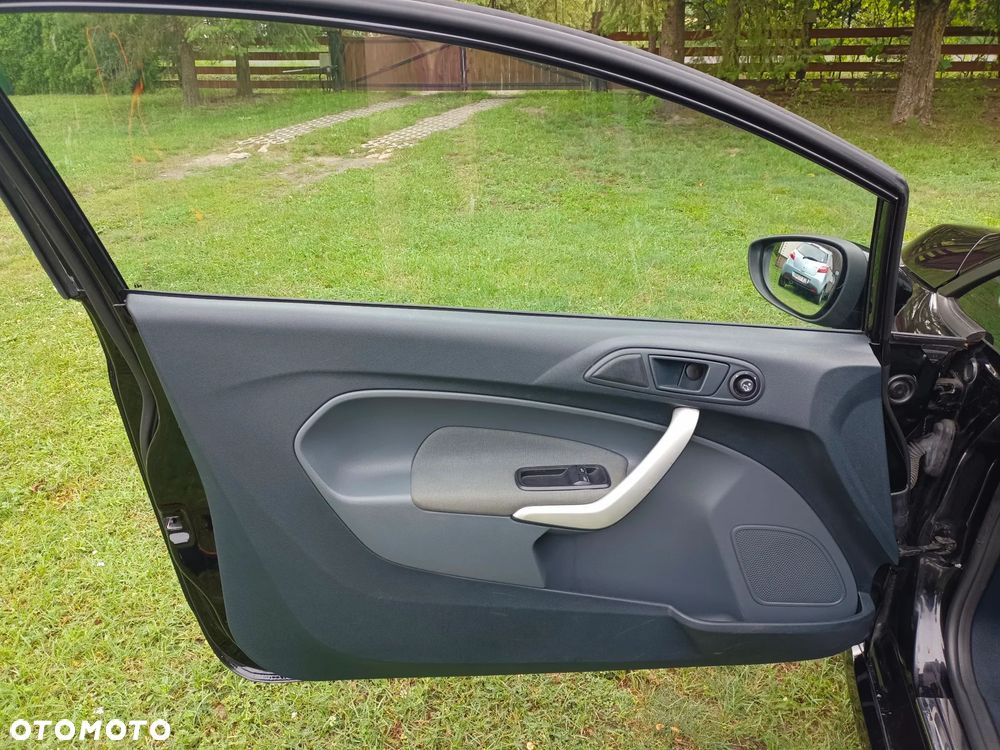 Ford Fiesta 1.6 Ti-VCT Sport - 11