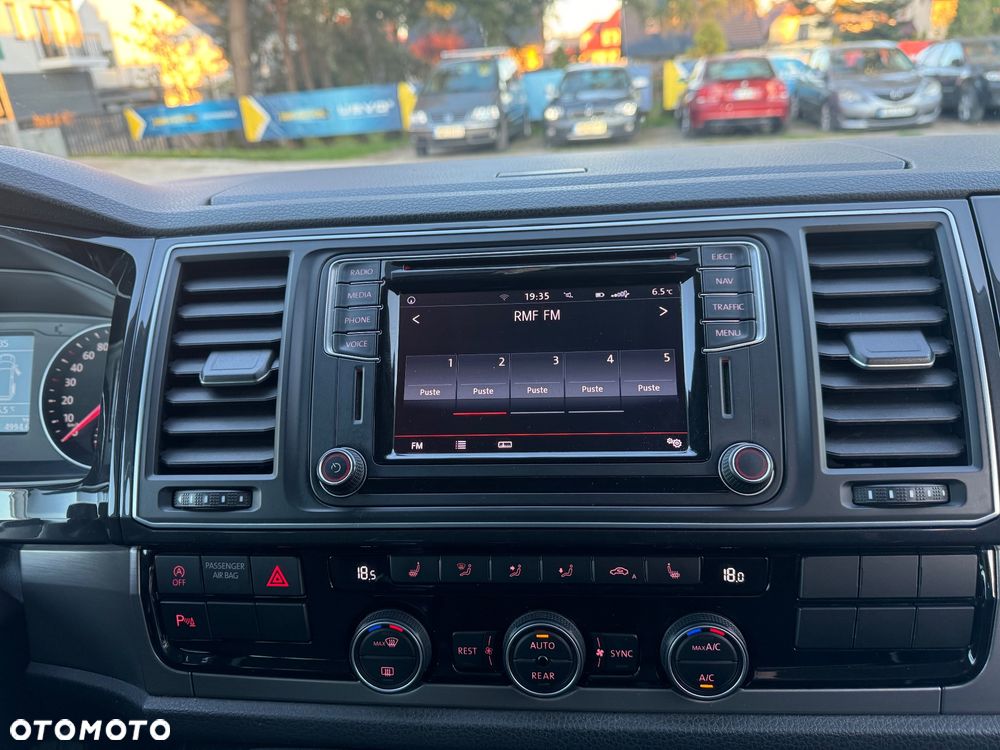 Volkswagen California - 11