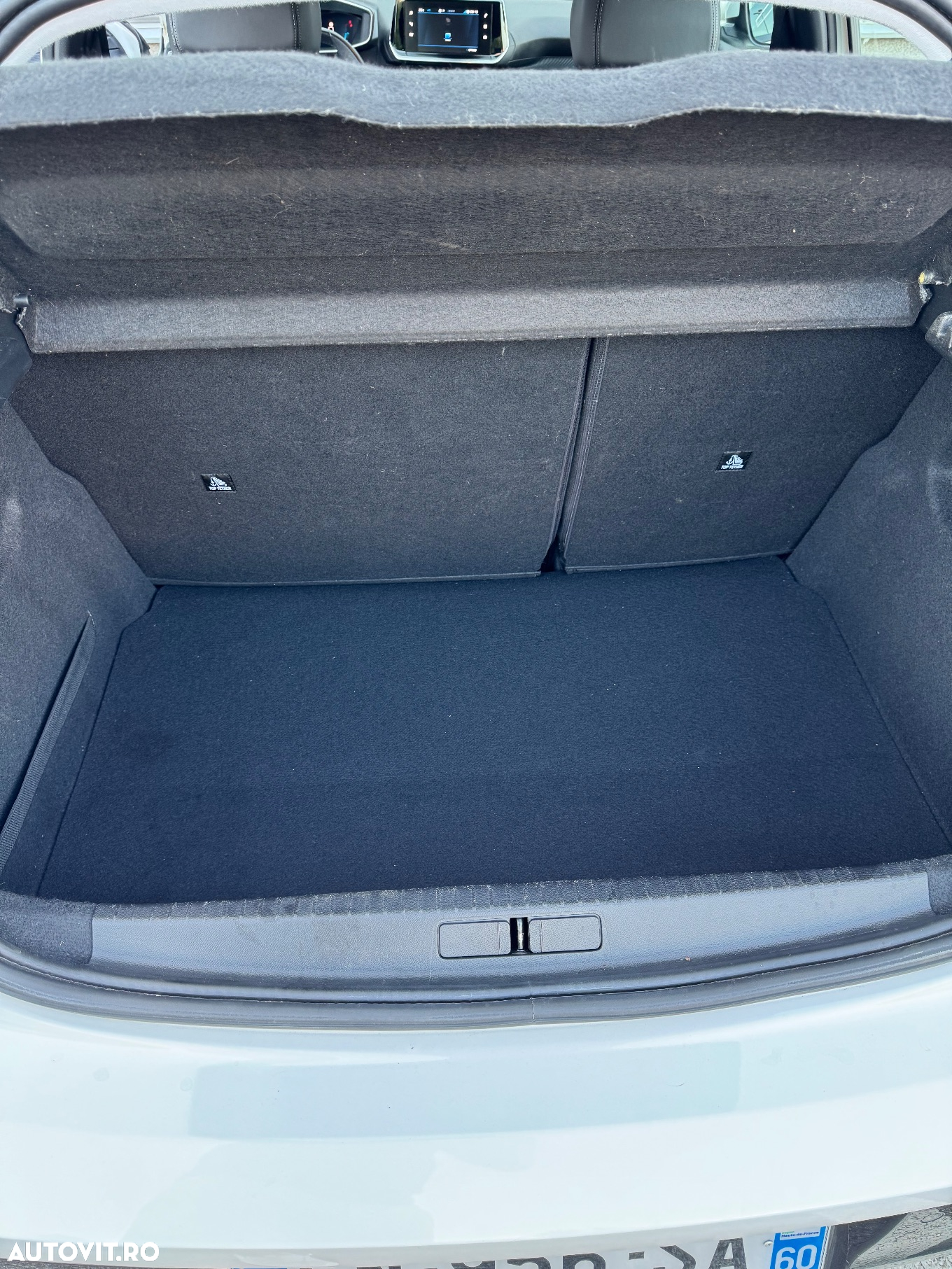 Peugeot 208 PureTech 110 Stop & Start Allure - 11