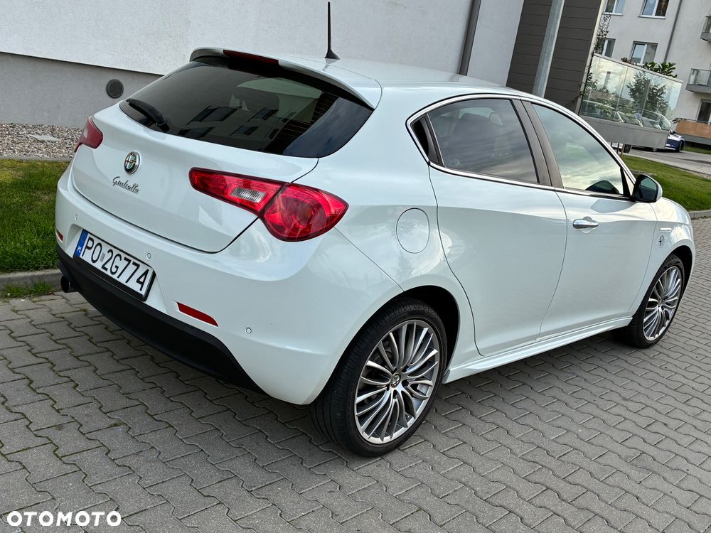 Alfa Romeo Giulietta 1.4 TB MultiAir Distinctive - 4