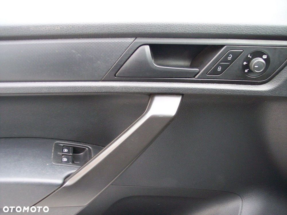 Volkswagen Caddy - 21