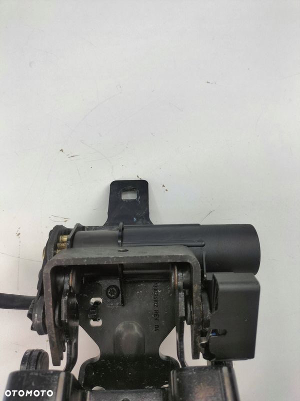 ZAMEK KLAPY TYLNEJ OPEL ASTRA H 13303390500 - 5