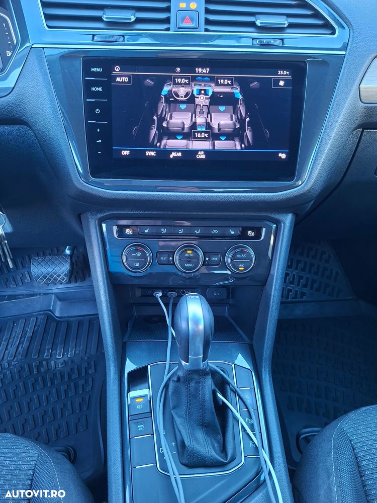 VOLKSWAGEN Tiguan 2019 — imagine 15