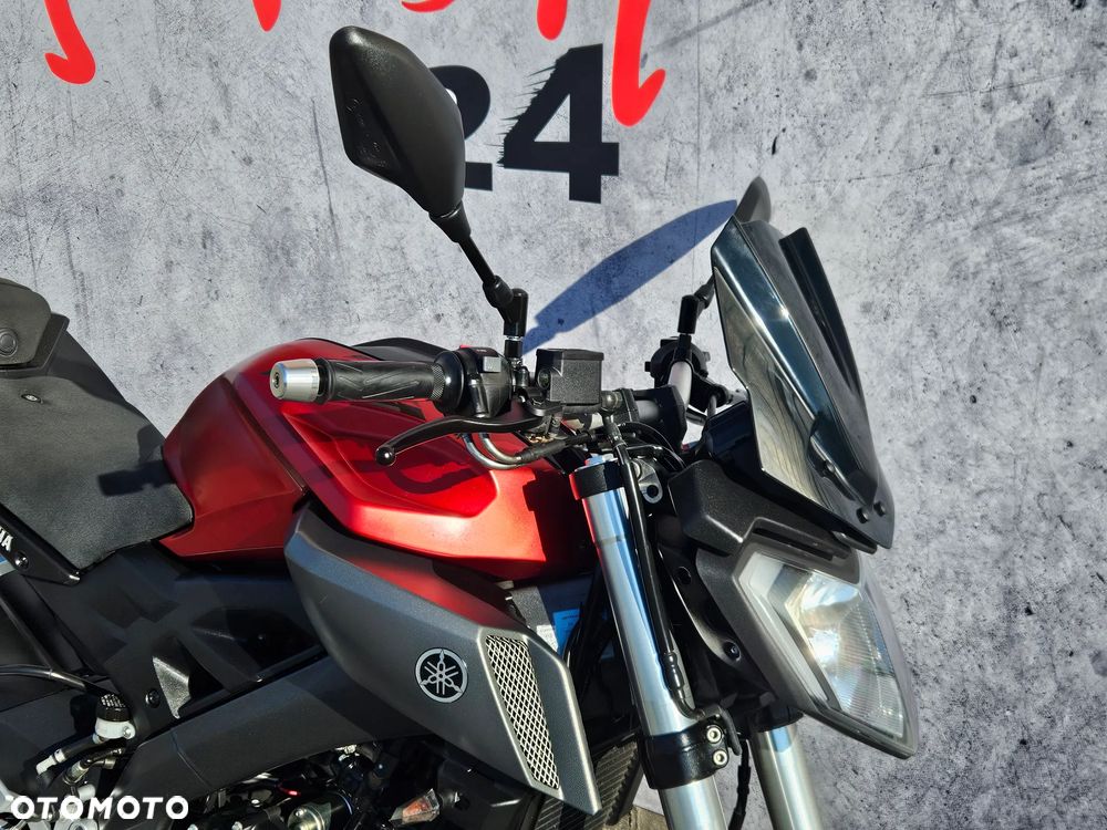 Yamaha MT - 22