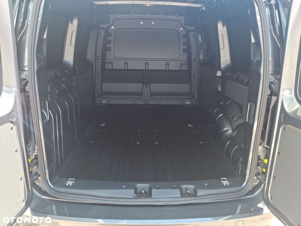 Volkswagen Caddy Maxi Cargo 2.0 TDI 122 KM DSG - 35