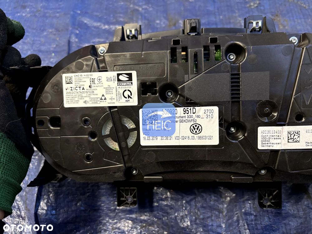 Vw Passat B8 2,0 TDI  licznik zegar prędkościomierz 3G0920951D - 3