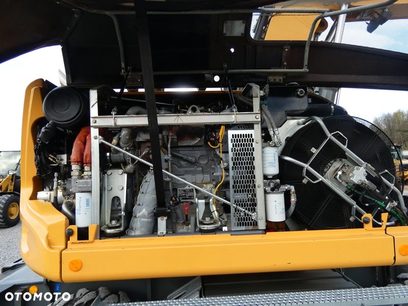 Liebherr 914 Compact / Super Stan / Speeder 30km/h / Łapy + pług / - 22