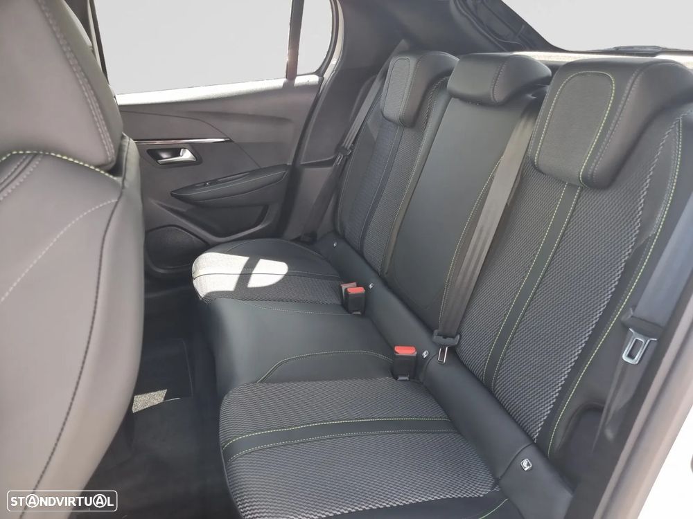 Peugeot e-208 51 kWh GT - 15